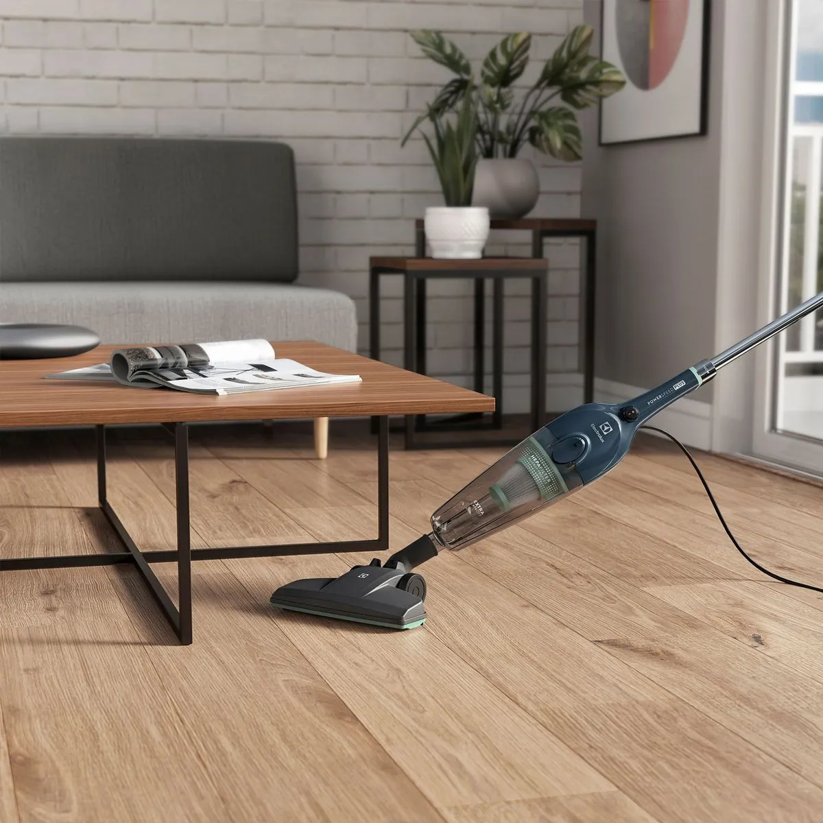 Aspiradora Vertical  Electrolux 2 en 1  STK14 Azul S135000784 - Imagen 9
